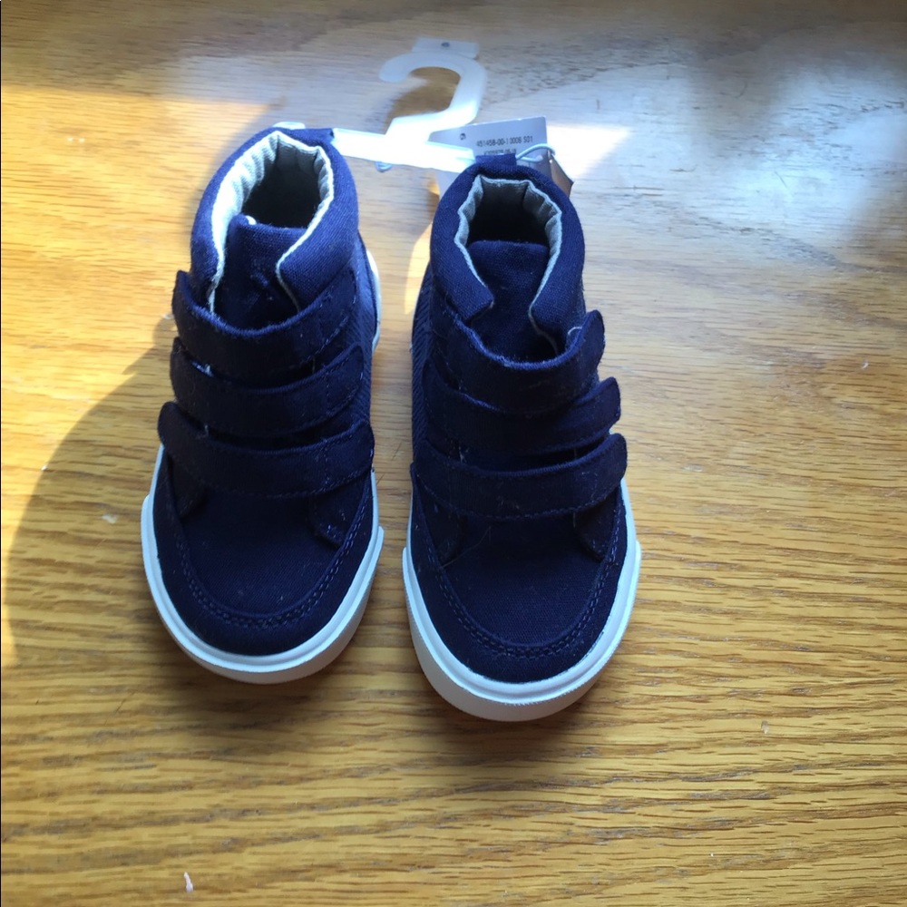 Shoes - Picture 2 of 6